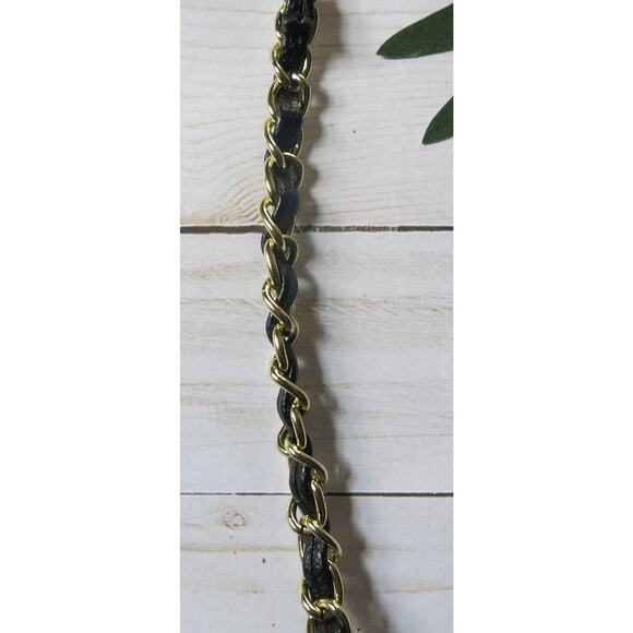 BETSEY JOHNSON Mini Cross Body Purse Wallet Bag Black/Roses Chain Strap - Picture 3 of 12